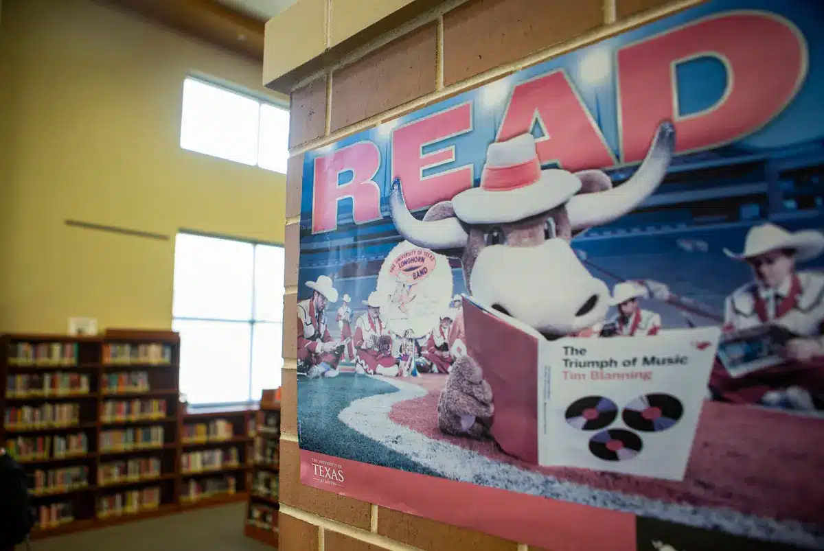 Appeals court blocks Texas from enforcing book rating law